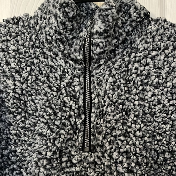 Zipper front sweatshirt - Picture 2 of 8